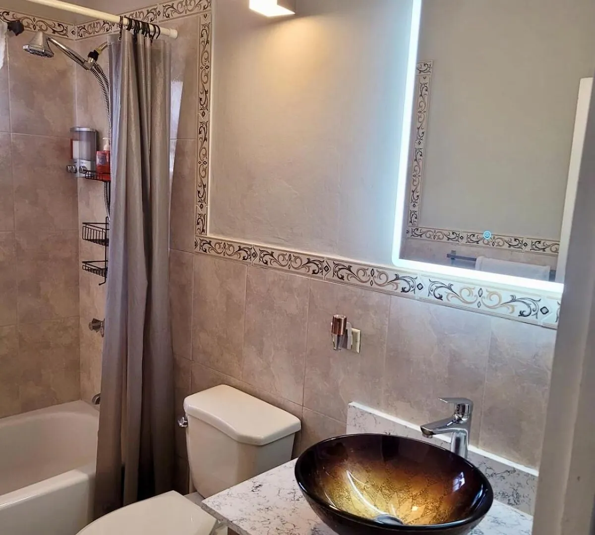 Seaside Retreat 2BR with Beach Access and AC Ocho Rios 0*,